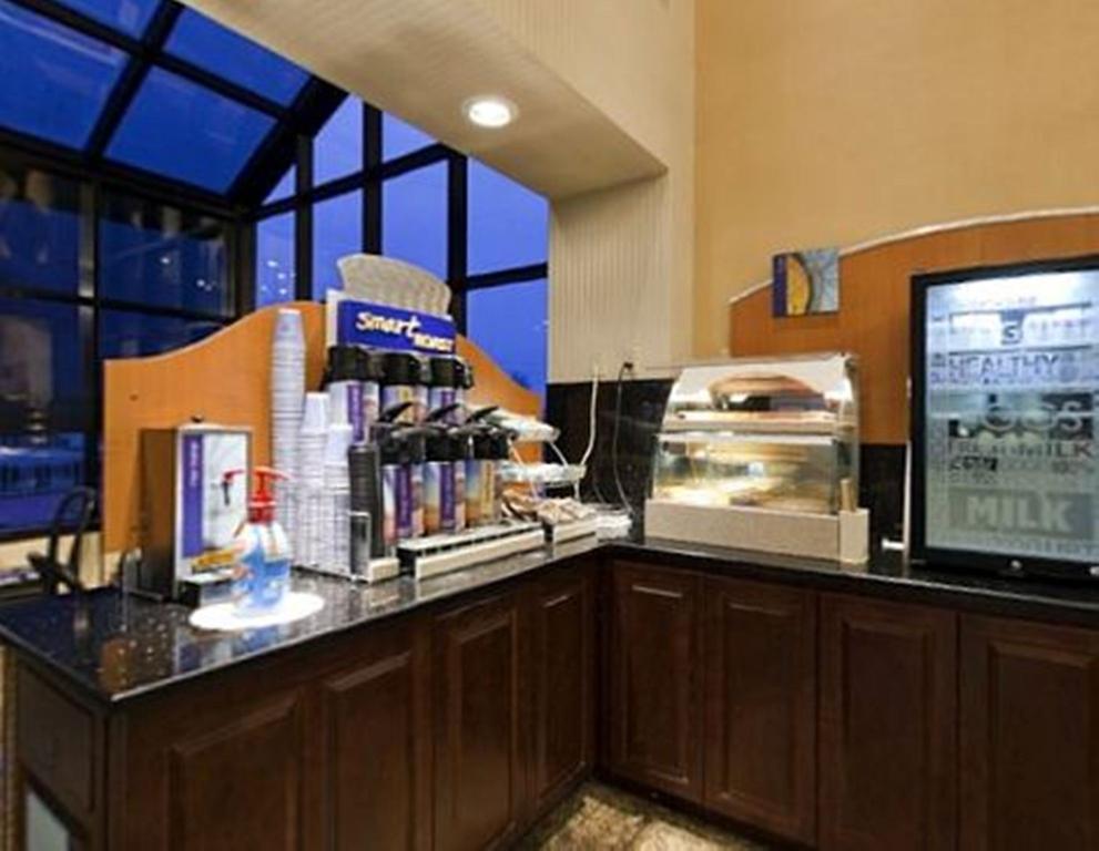 Southaven Inn Express - Memphis International Airport/Graceland Exterior foto